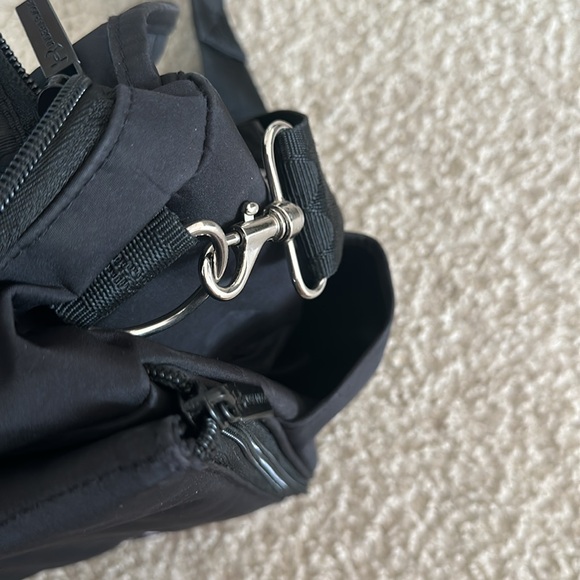 Baby Armour UA exclusive diaper bag - Picture 8 of 10